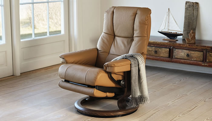 Stressless Mayfair Recliner Power Leg